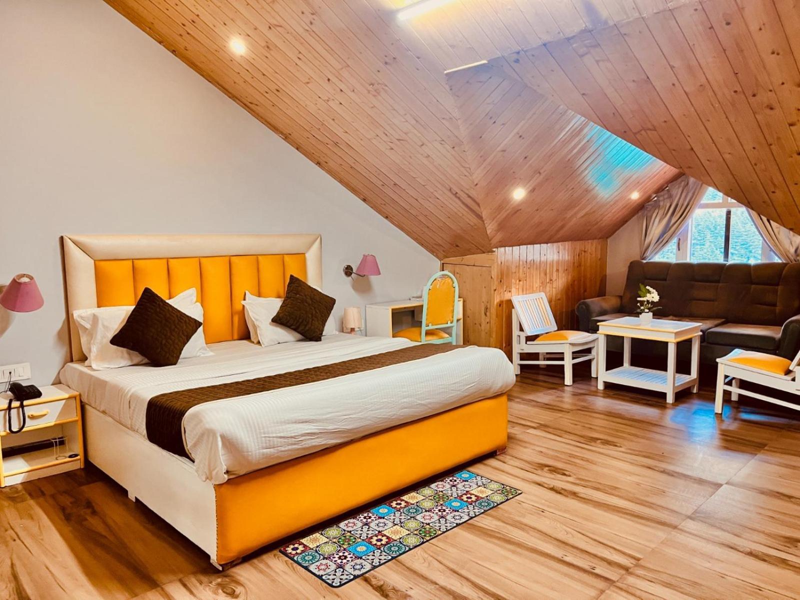 Hadimba Hill View By Hadimba Palace, Manali - Premium Room ! Family Hotel ! Parking ! Near Hadimba Temple Kültér fotó